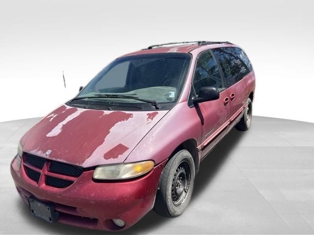 1999 Dodge Grand Caravan SE in Red — front three-quarter view
