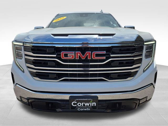 2023 GMC Sierra 1500 — interior view