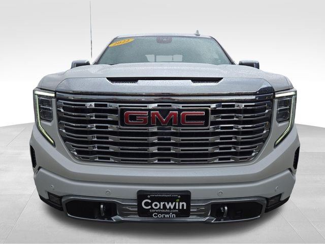 2022 GMC Sierra 1500 — interior view