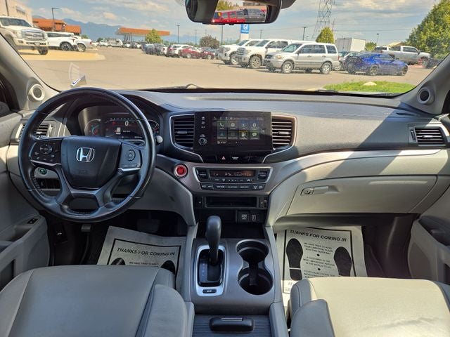 2019 Honda Pilot — interior view